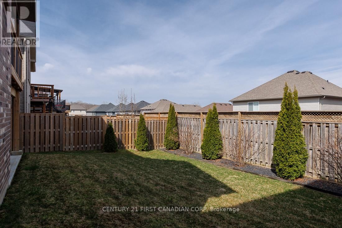2556 HOLBROOK DRIVE Image 38