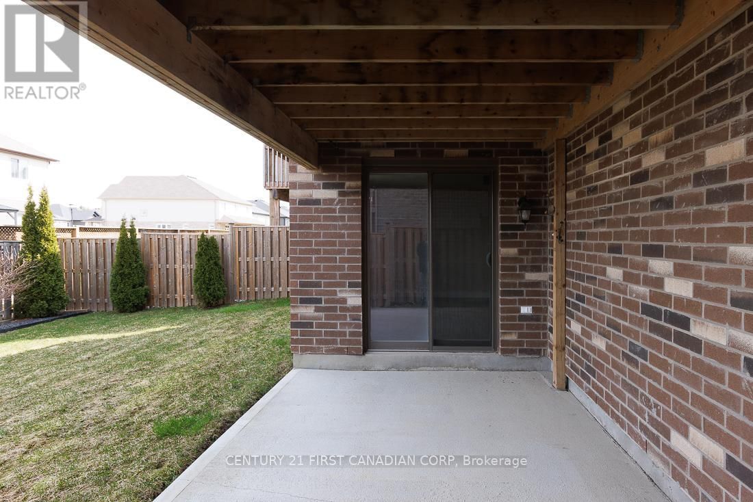 2556 HOLBROOK DRIVE Image 43