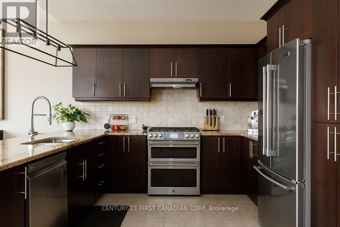 2556 HOLBROOK DRIVE Image 8