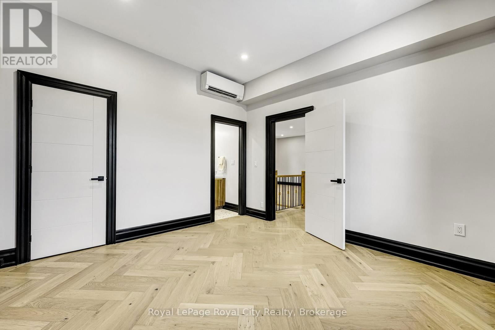 4 - 438 GEDDES STREET Image 17