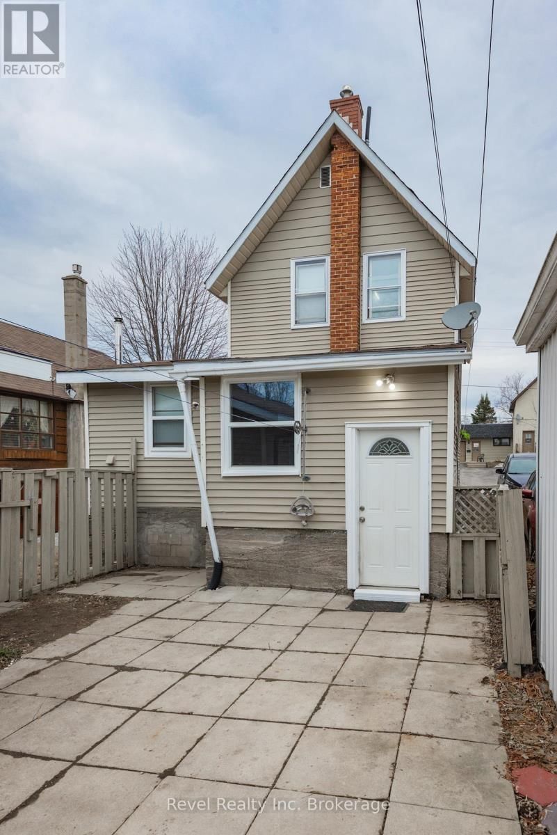 359 FOURTH AVENUE EAST Image 36