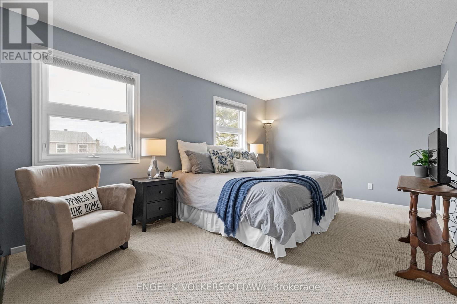 17 WINLOCK CRESCENT Image 16