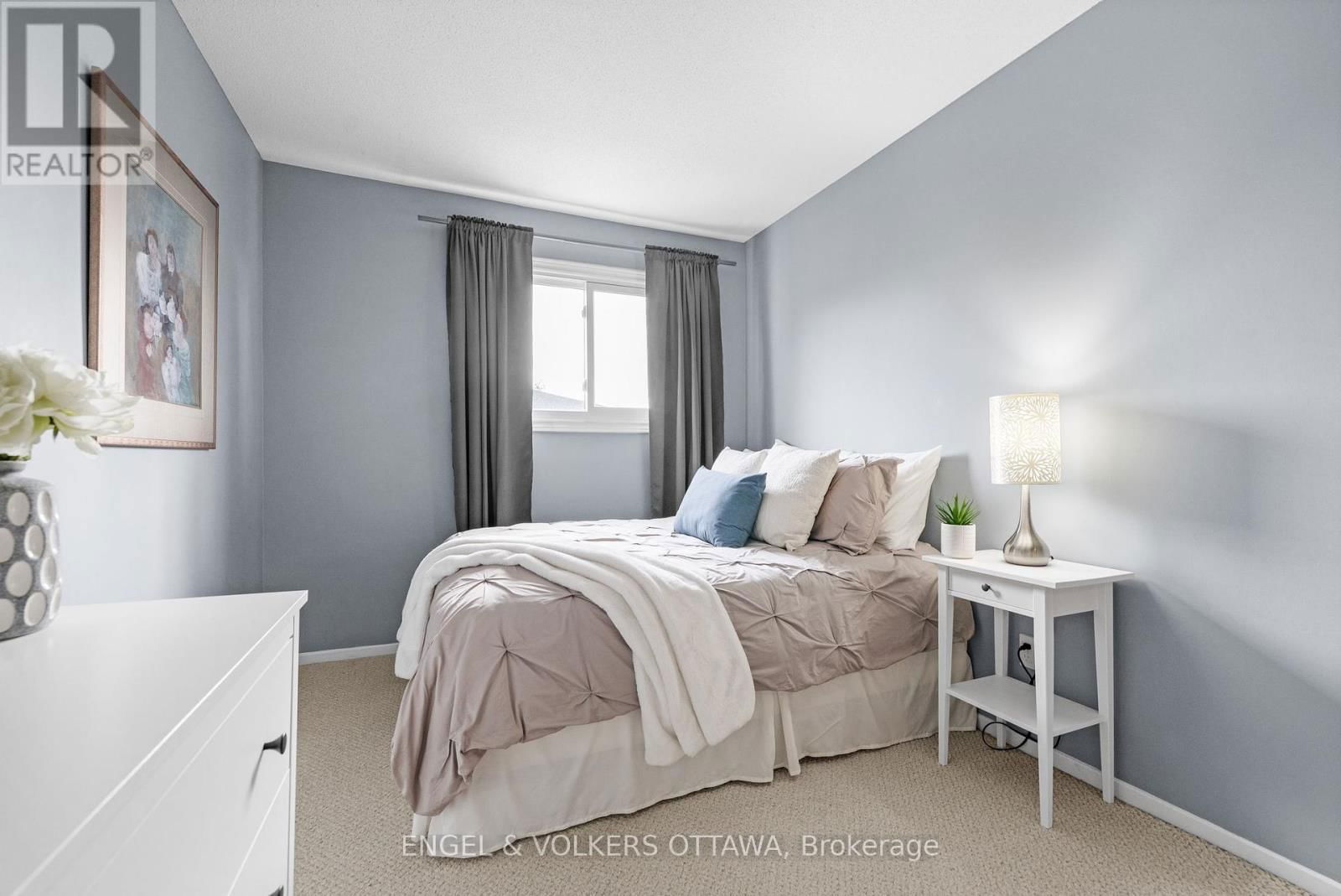 17 WINLOCK CRESCENT Image 20