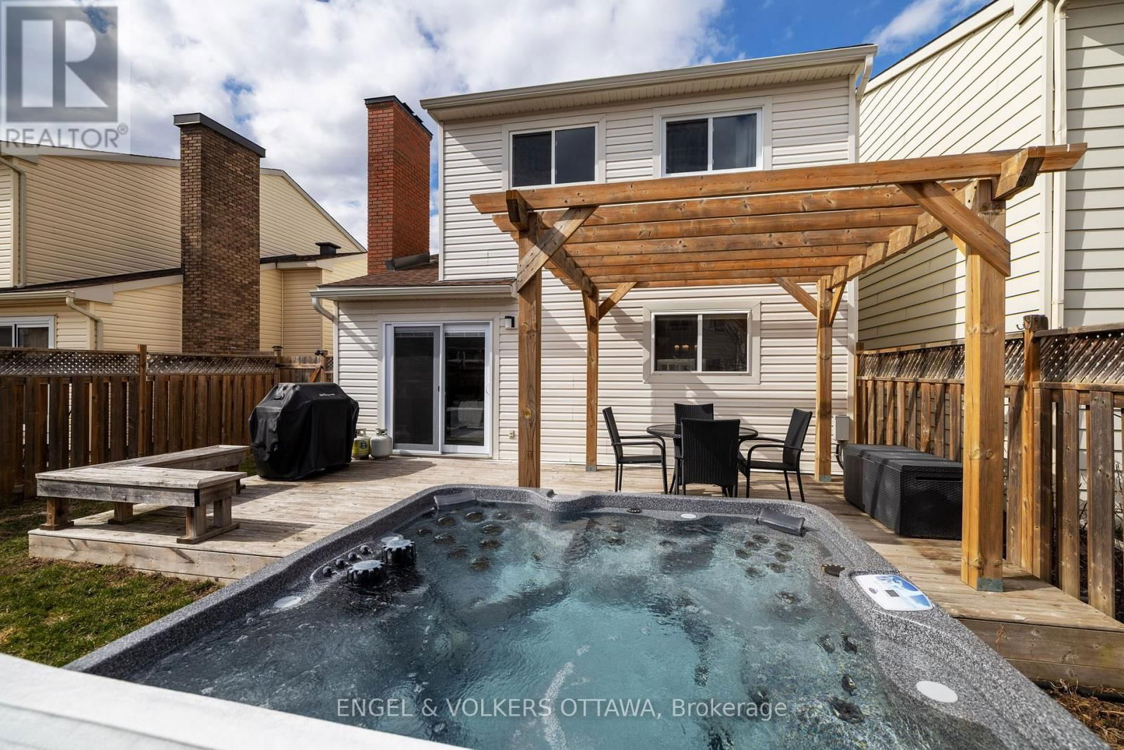 17 WINLOCK CRESCENT Image 27
