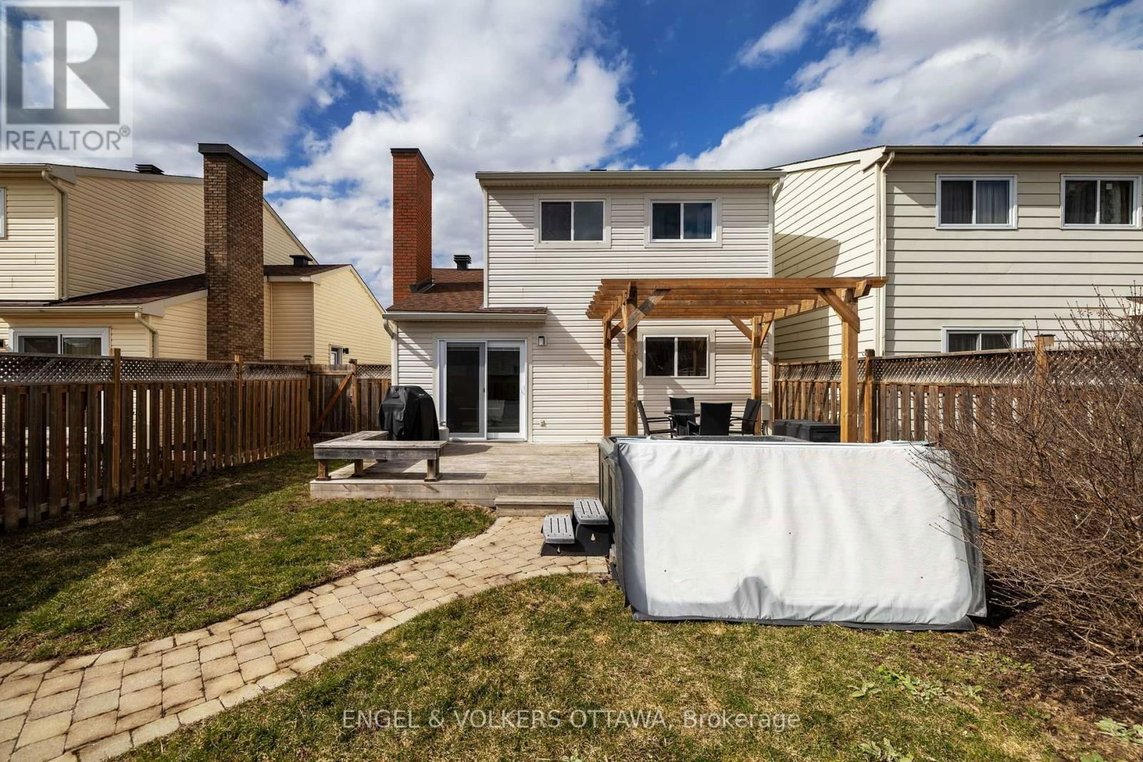 17 WINLOCK CRESCENT Image 29