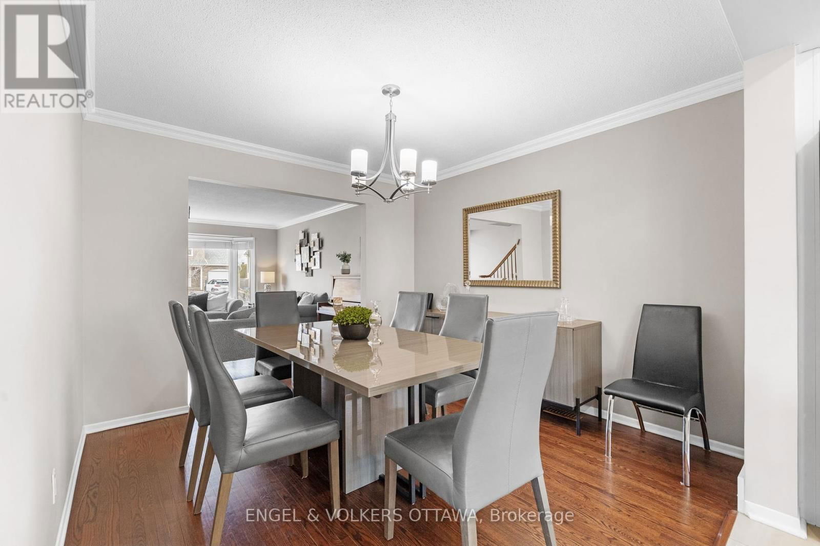 17 WINLOCK CRESCENT Image 7