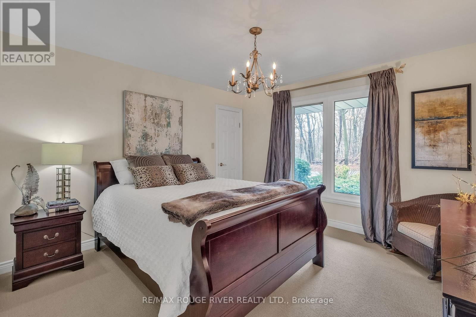 7 SUNRISE COURT Image 25