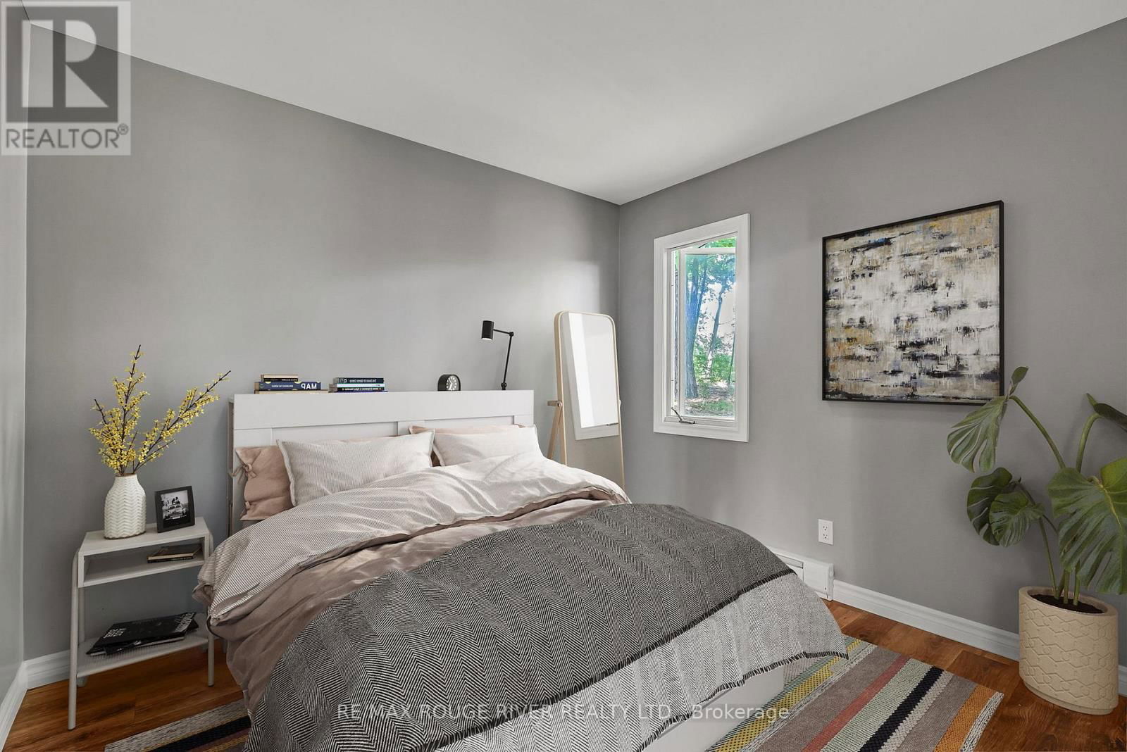 7 SUNRISE COURT Image 45