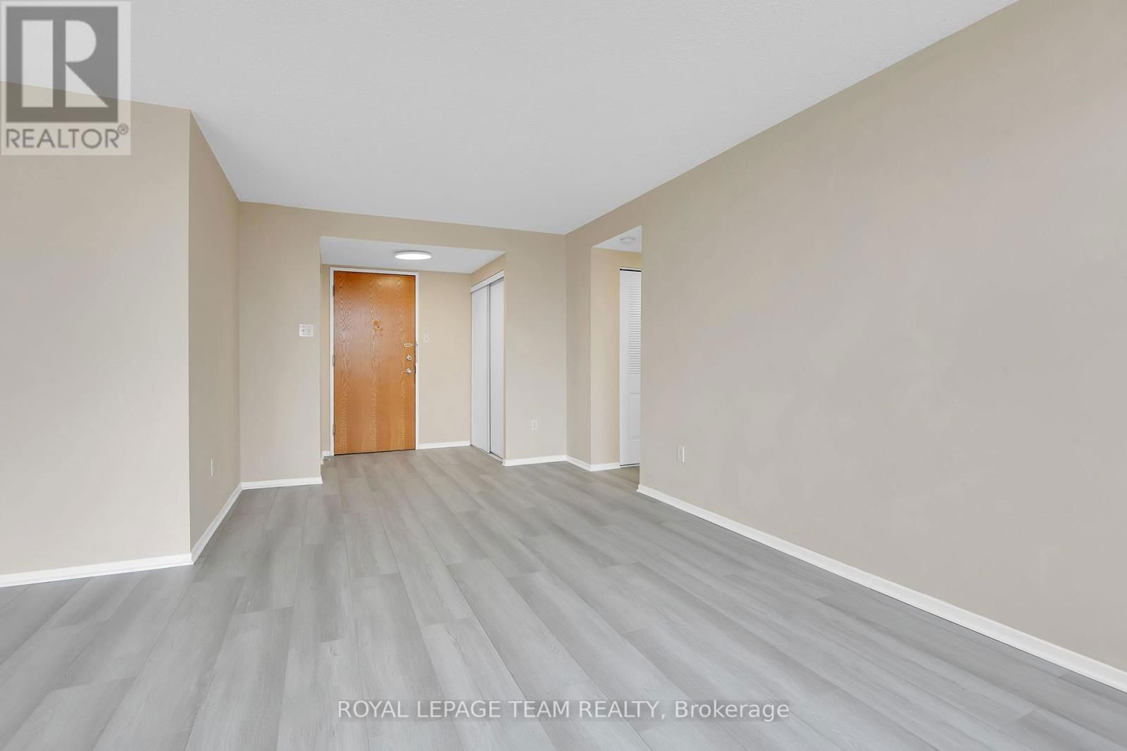 505 - 2759 CAROUSEL CRESCENT Image 13
