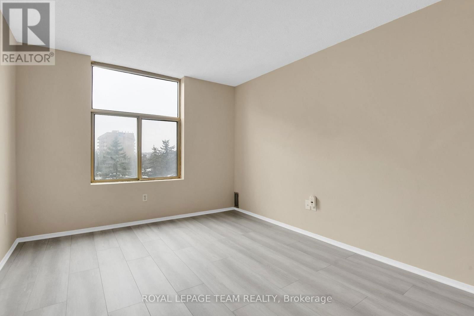 505 - 2759 CAROUSEL CRESCENT Image 25