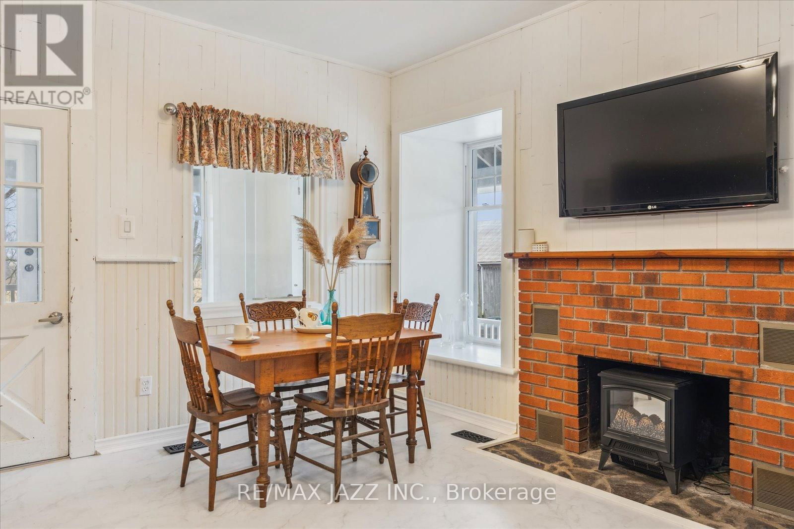 6793 MILL STREET Image 18
