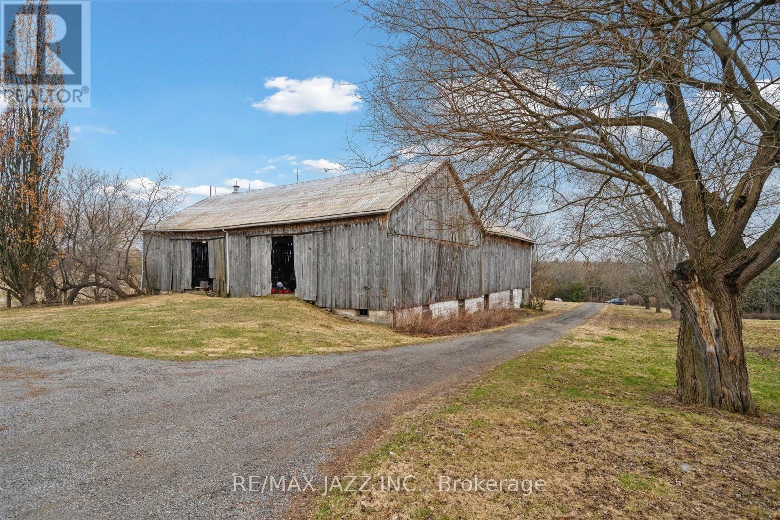 6793 MILL STREET Image 44