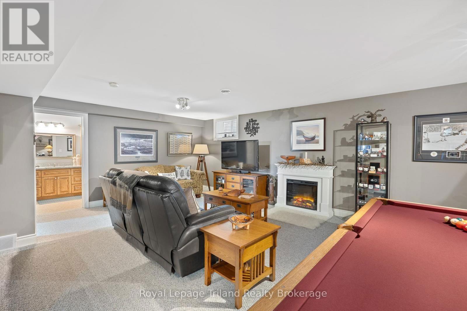 4 CLAYTON STREET Image 29