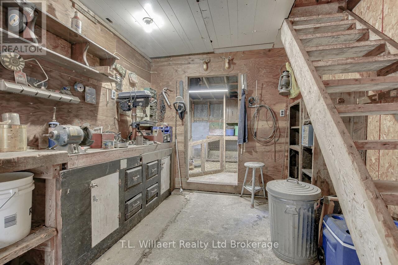 1060 LAPLANTE ROAD Image 36