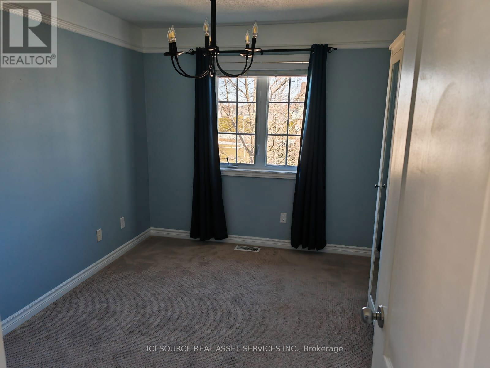 192 MOJAVE CRESCENT Image 12