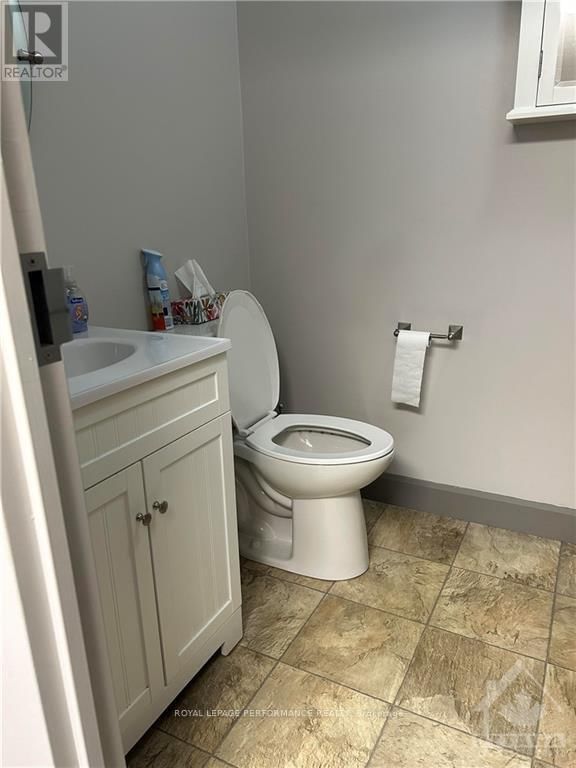 14 - 1420 YOUVILLE DRIVE SOUTH Image 11