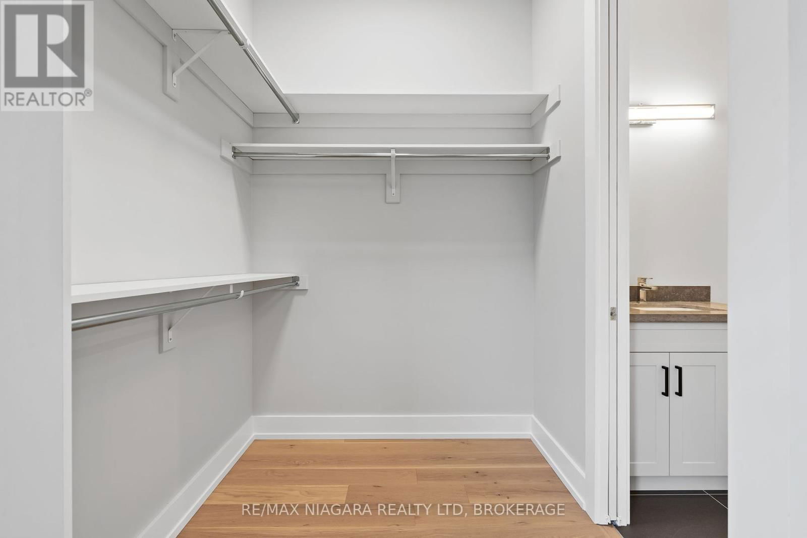 1 - 41 IVY CRESCENT Image 24