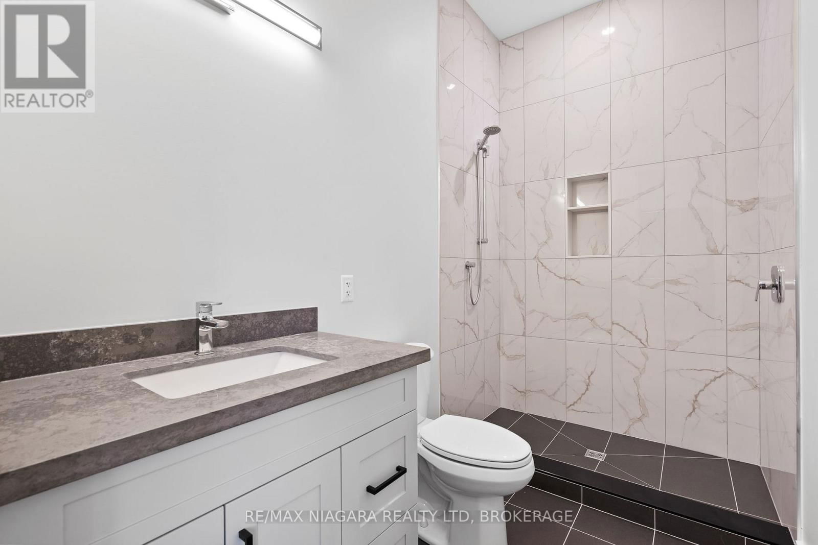 1 - 41 IVY CRESCENT Image 25