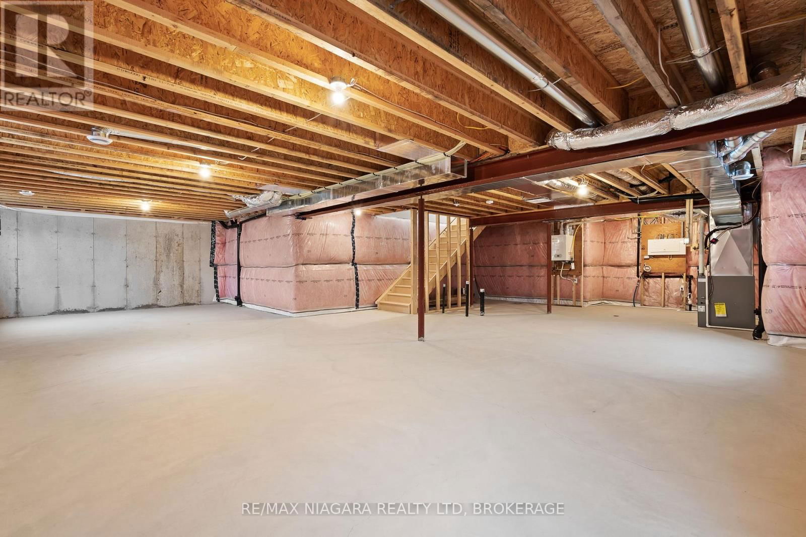 1 - 41 IVY CRESCENT Image 26
