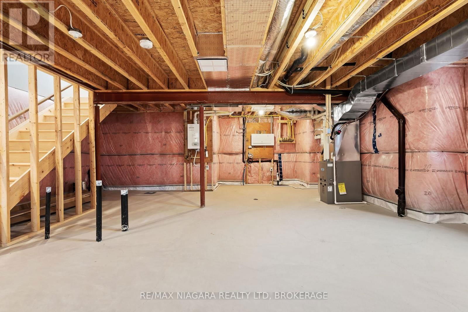 1 - 41 IVY CRESCENT Image 27