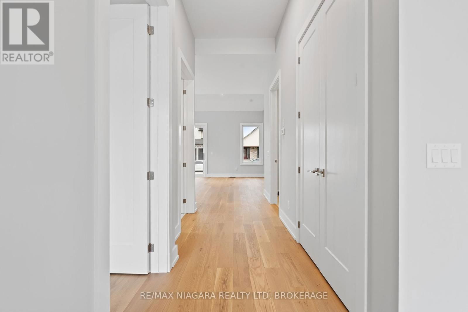 1 - 41 IVY CRESCENT Image 7