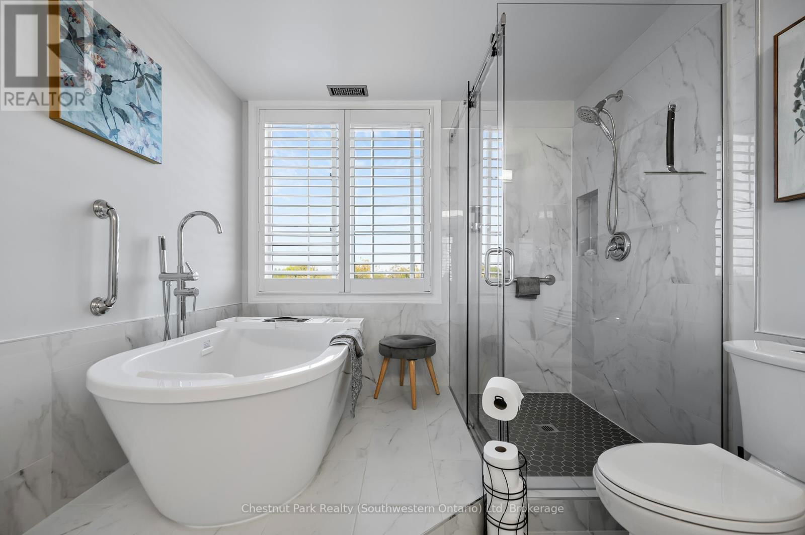 423 - 1440 GORDON STREET Image 24