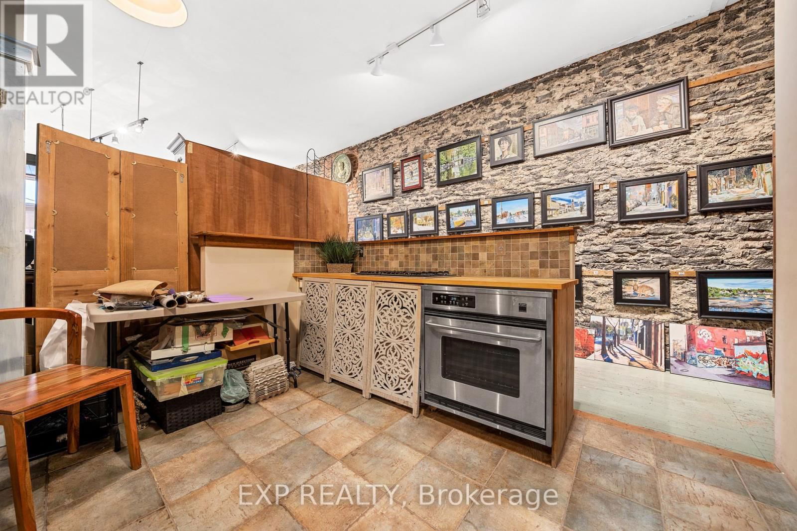 395 FRONT STREET Image 11