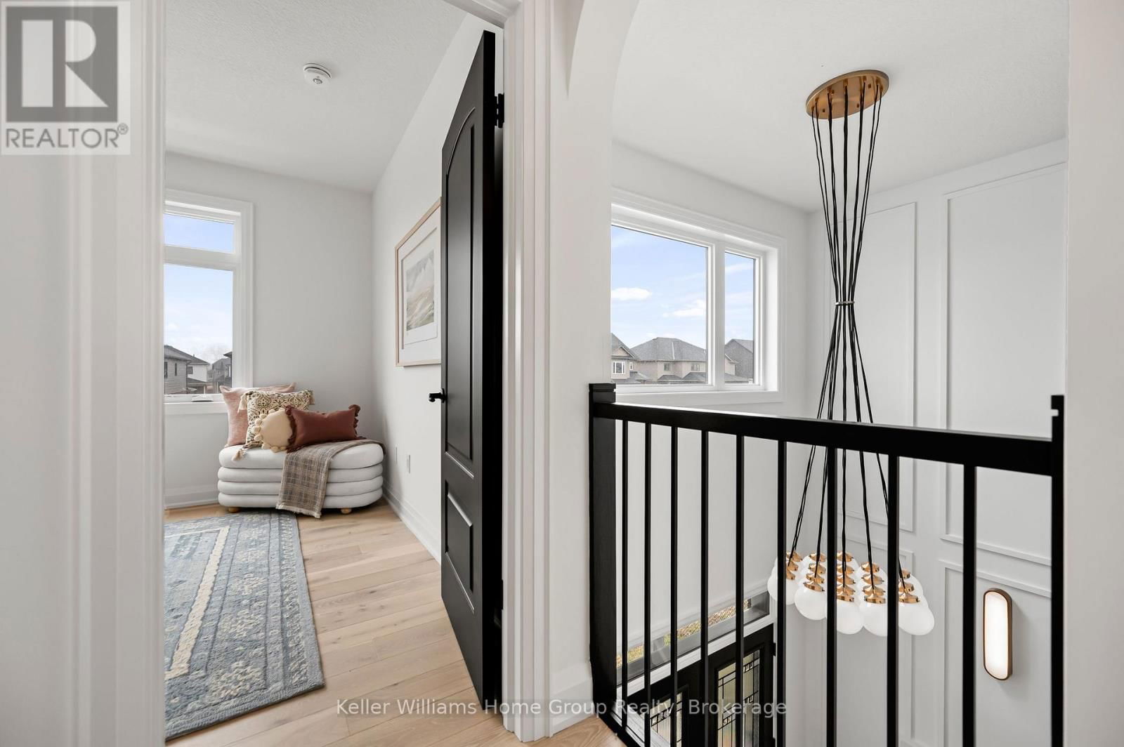 35 HALLS DRIVE Image 31