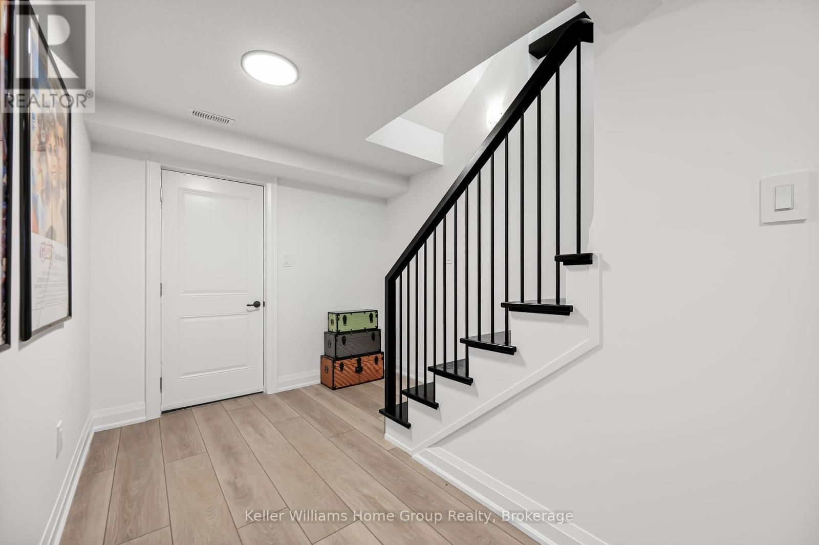 35 HALLS DRIVE Image 36