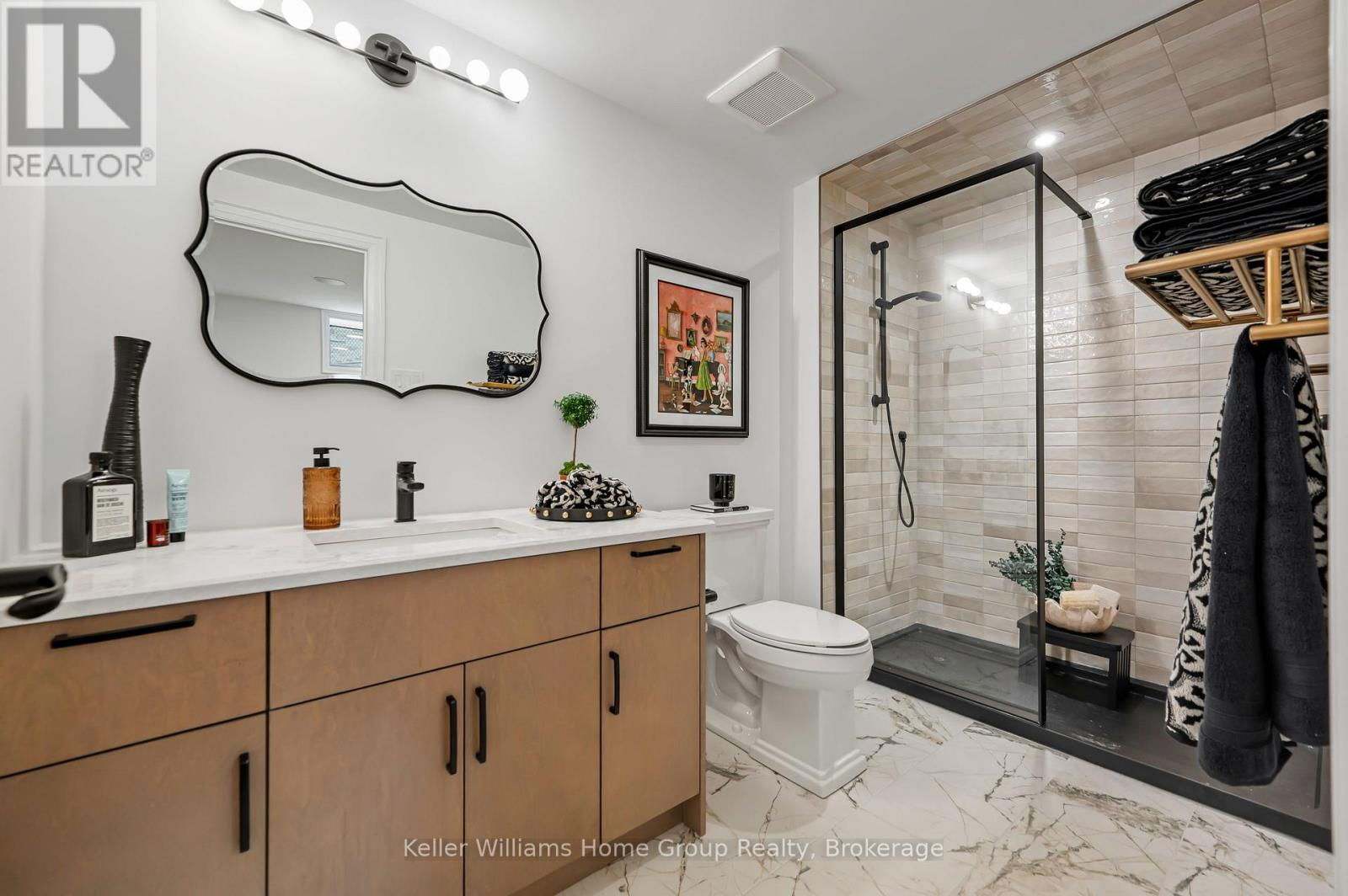 35 HALLS DRIVE Image 45