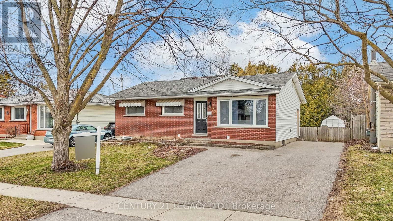72 FERNDALE AVENUE Image 8