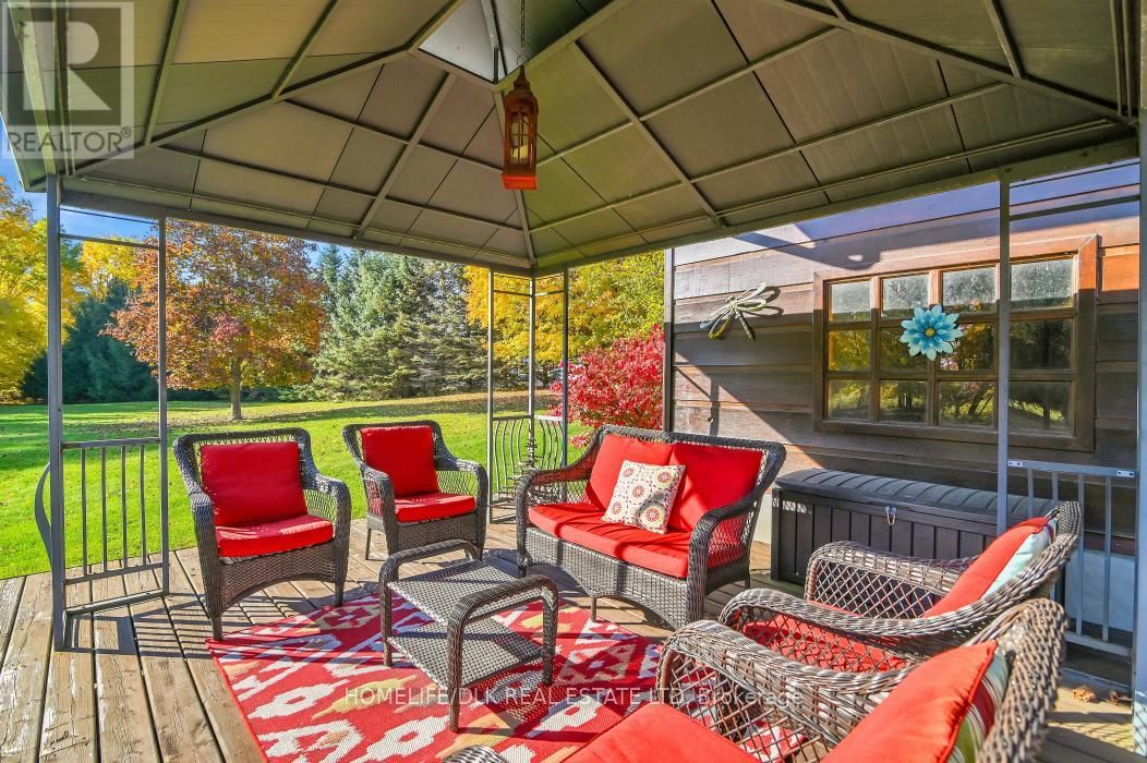 81 TROTTERS LANE Image 31