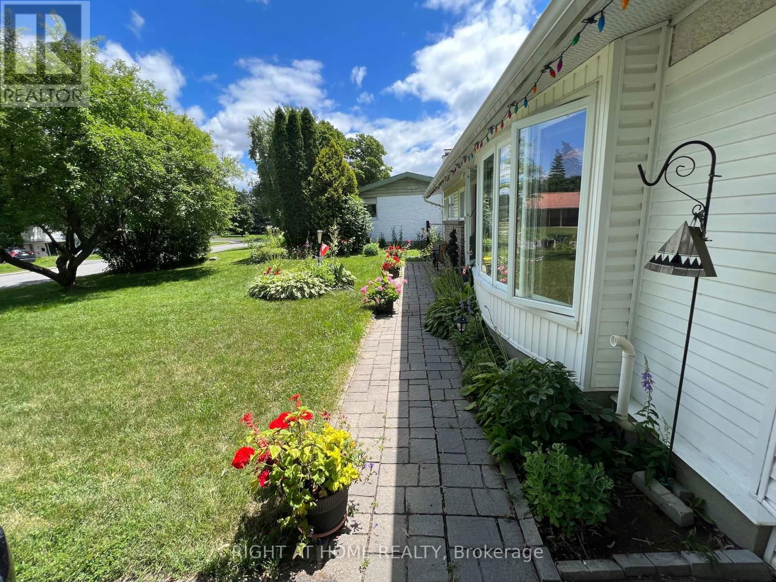 42 CLEADON DRIVE Image 4