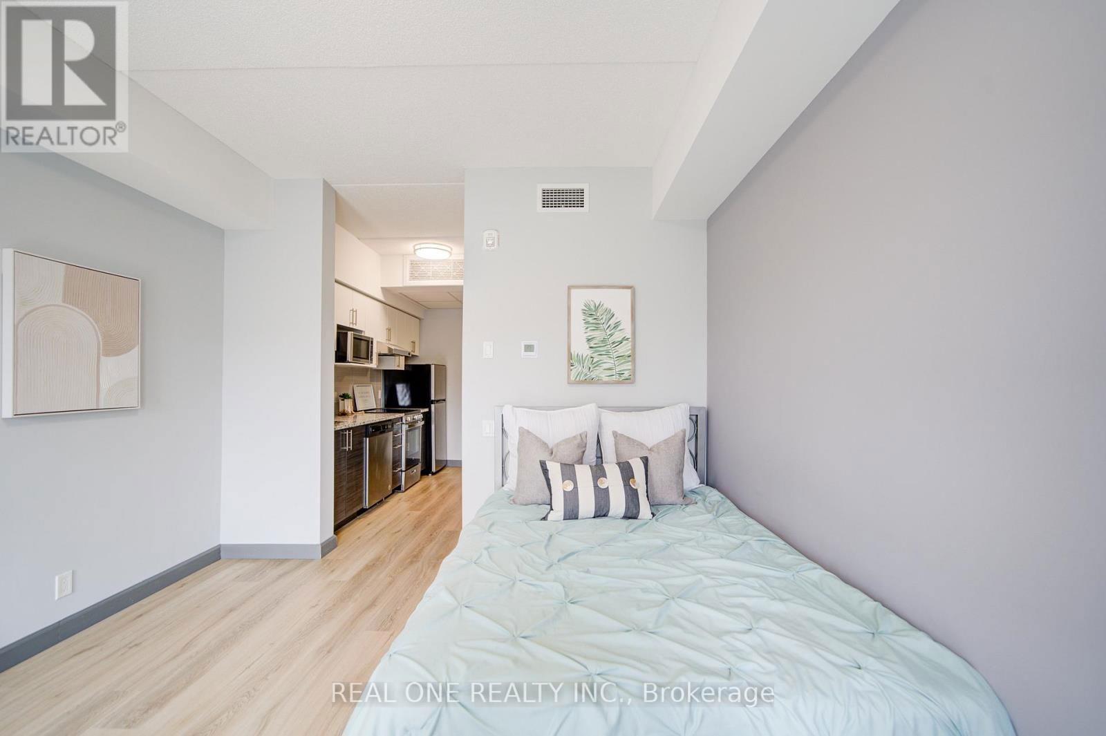 420 - 77 LELAND STREET Image 9