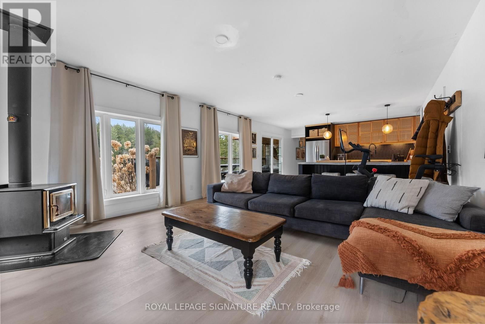 279 BLACK MOUNTAIN ROAD Image 13