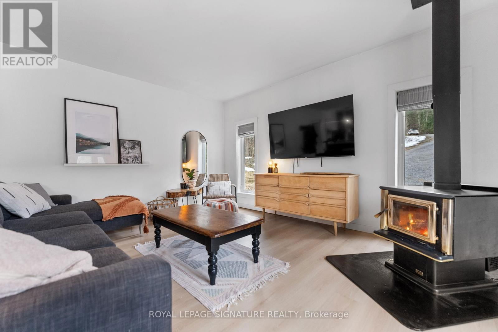 279 BLACK MOUNTAIN ROAD Image 15