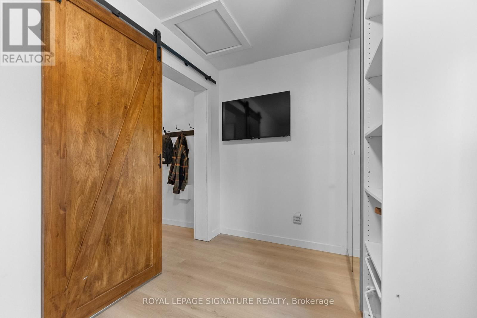 279 BLACK MOUNTAIN ROAD Image 23