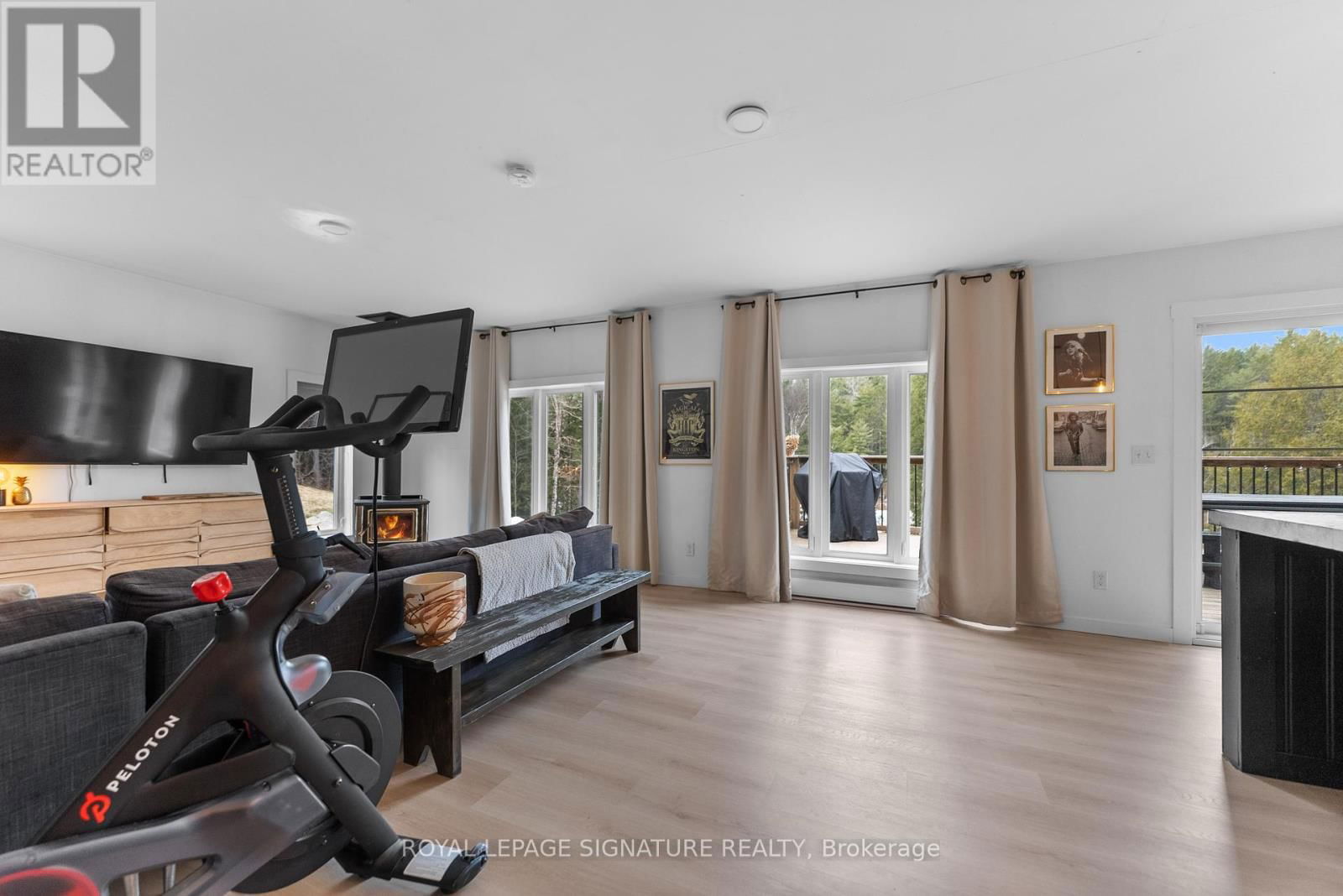 279 BLACK MOUNTAIN ROAD Image 25