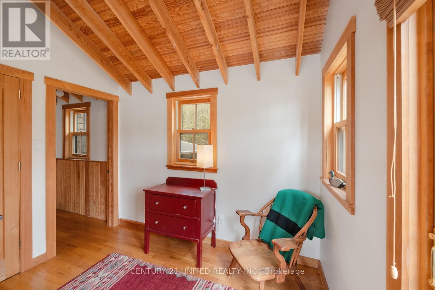 823 MACKIE BAY Image 14