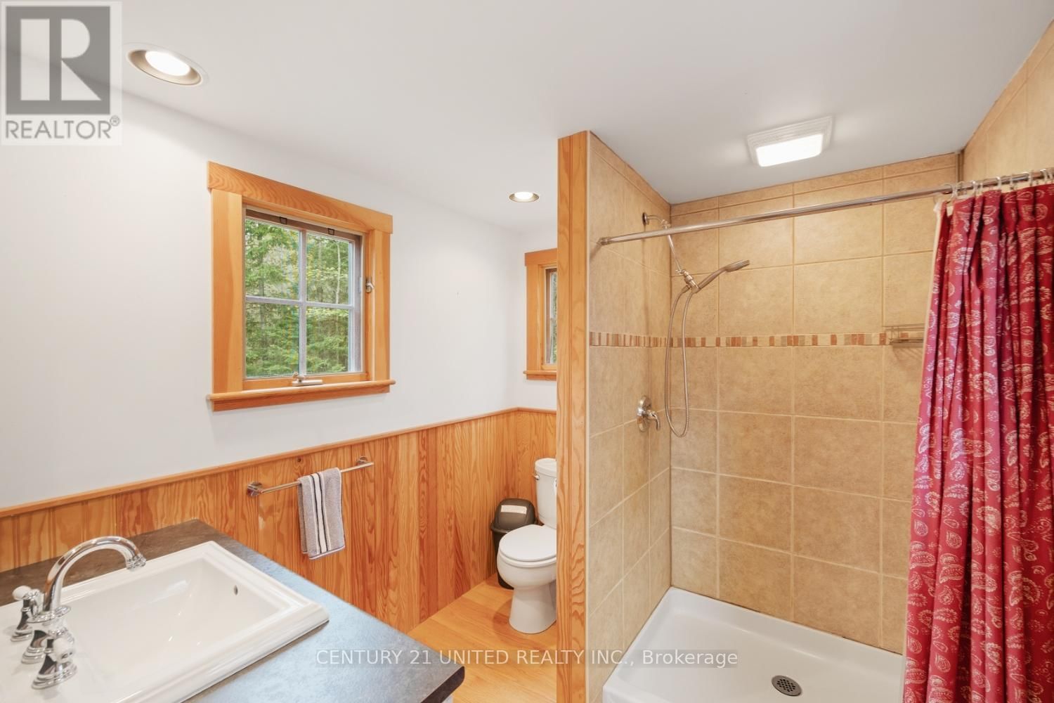 823 MACKIE BAY Image 20
