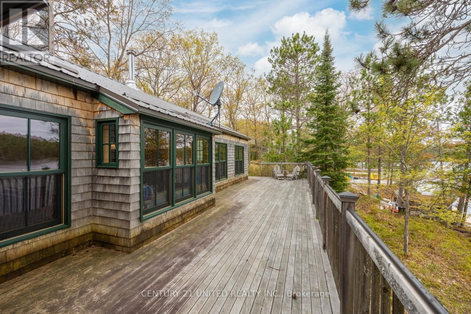 823 MACKIE BAY Image 28