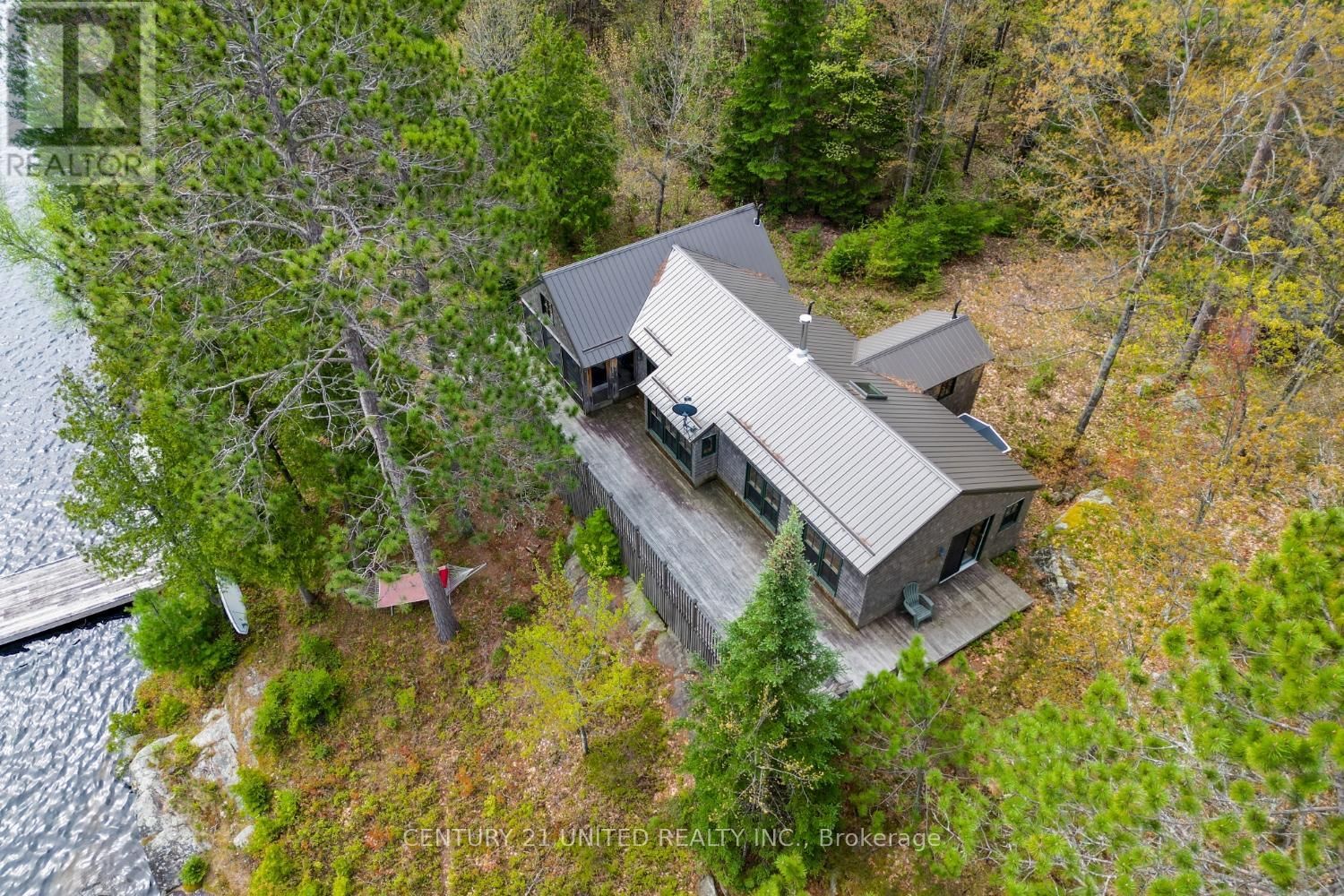 823 MACKIE BAY Image 37