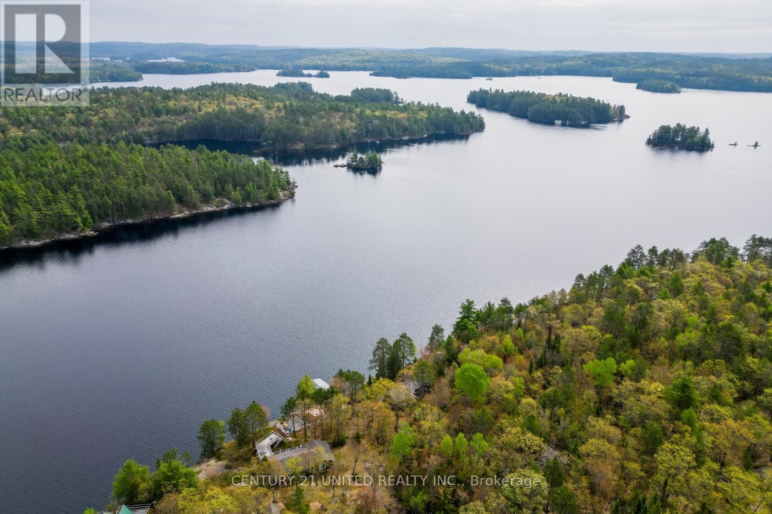 823 MACKIE BAY Image 38