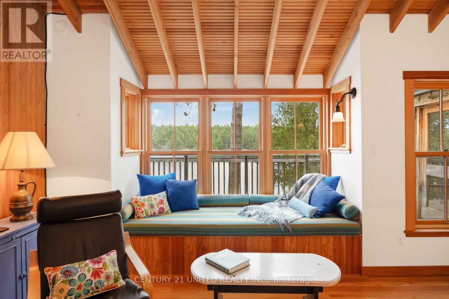 823 MACKIE BAY Image 6