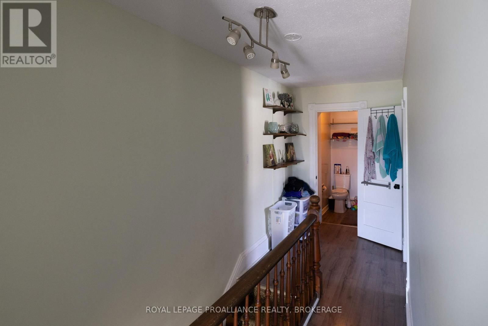 24 PERTH STREET Image 11