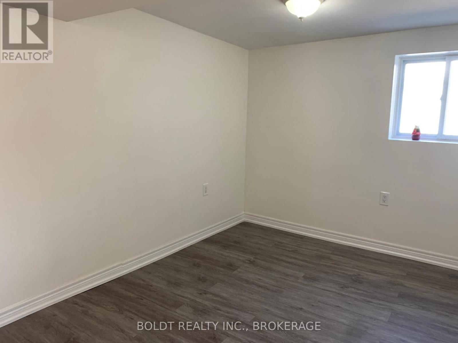 114 LAKE STREET Image 11