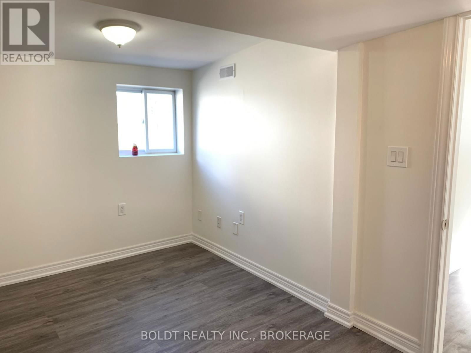 114 LAKE STREET Image 12