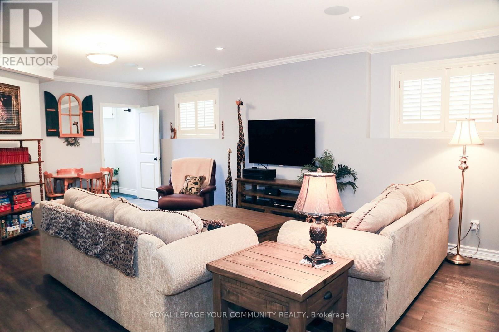 61 FRONTIER DRIVE Image 14