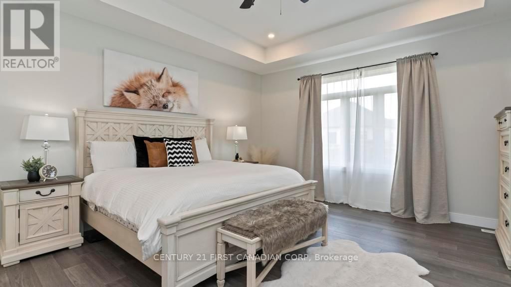 27 ELLIOT STREET Image 14