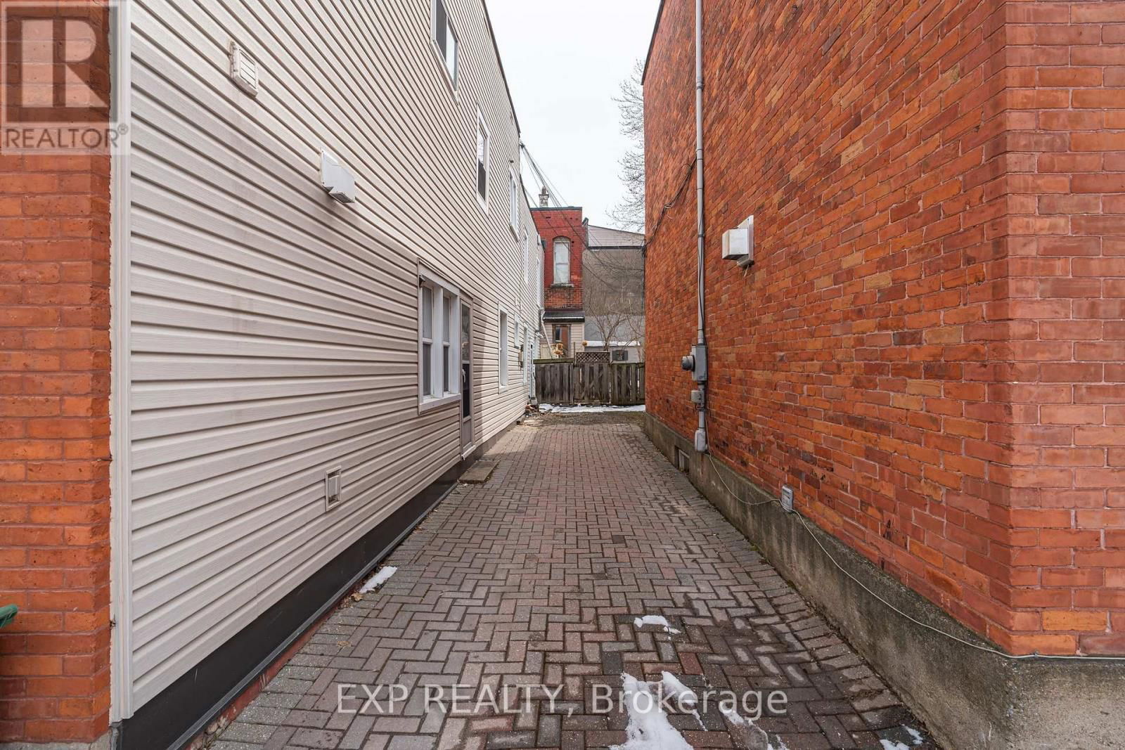 1 - 64 ST ANDREW ST STREET Image 16